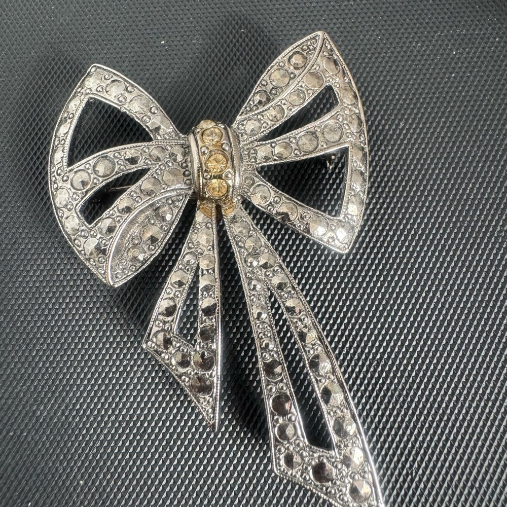 Vintage Silver Tone & Clear Rhinestones Art Deco Bow Brooch/Pin, Estate Find